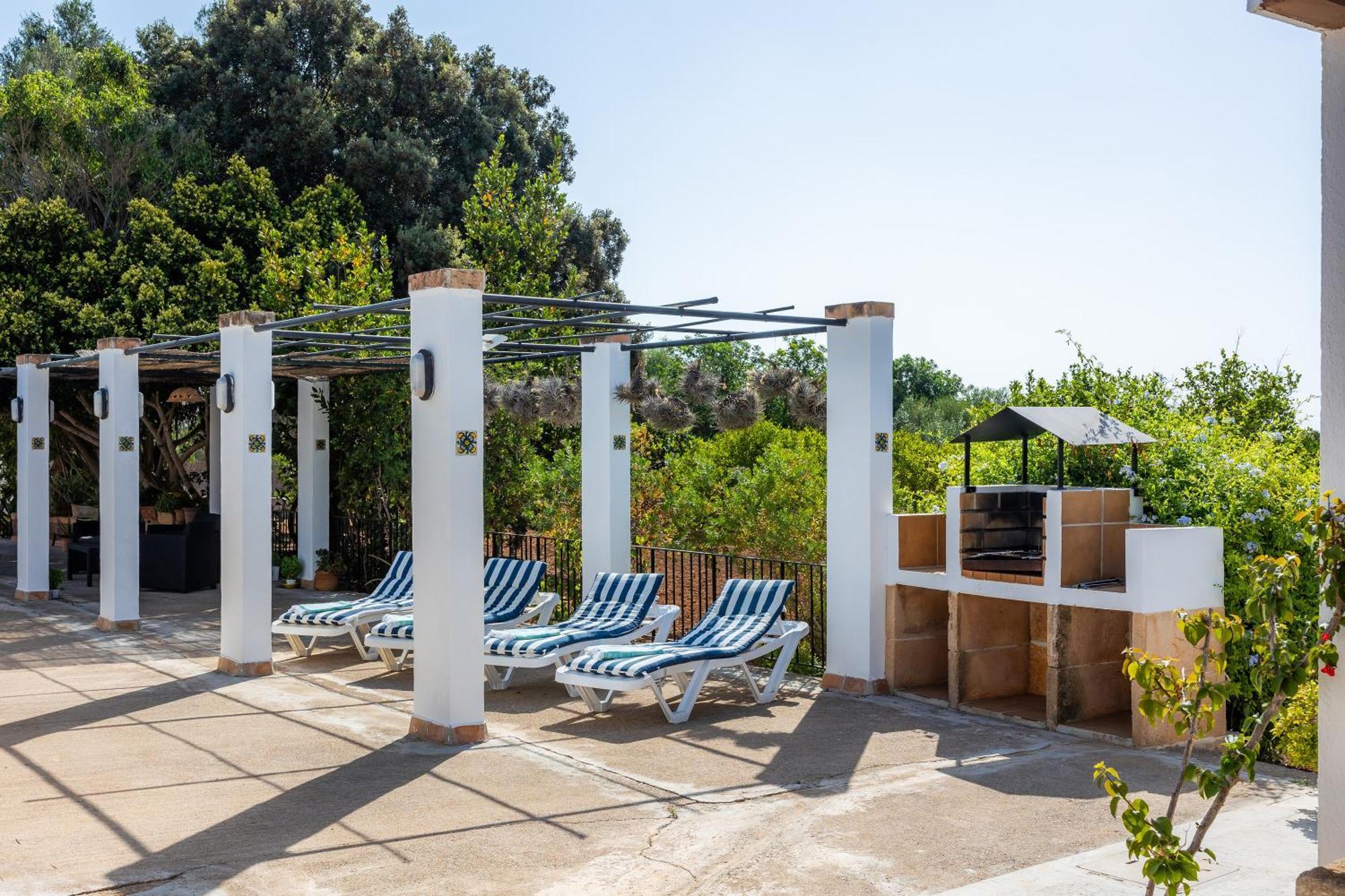 Villa Sa Casa Des Pintor Miquel Vives 213 à Cala Bona  Extérieur photo