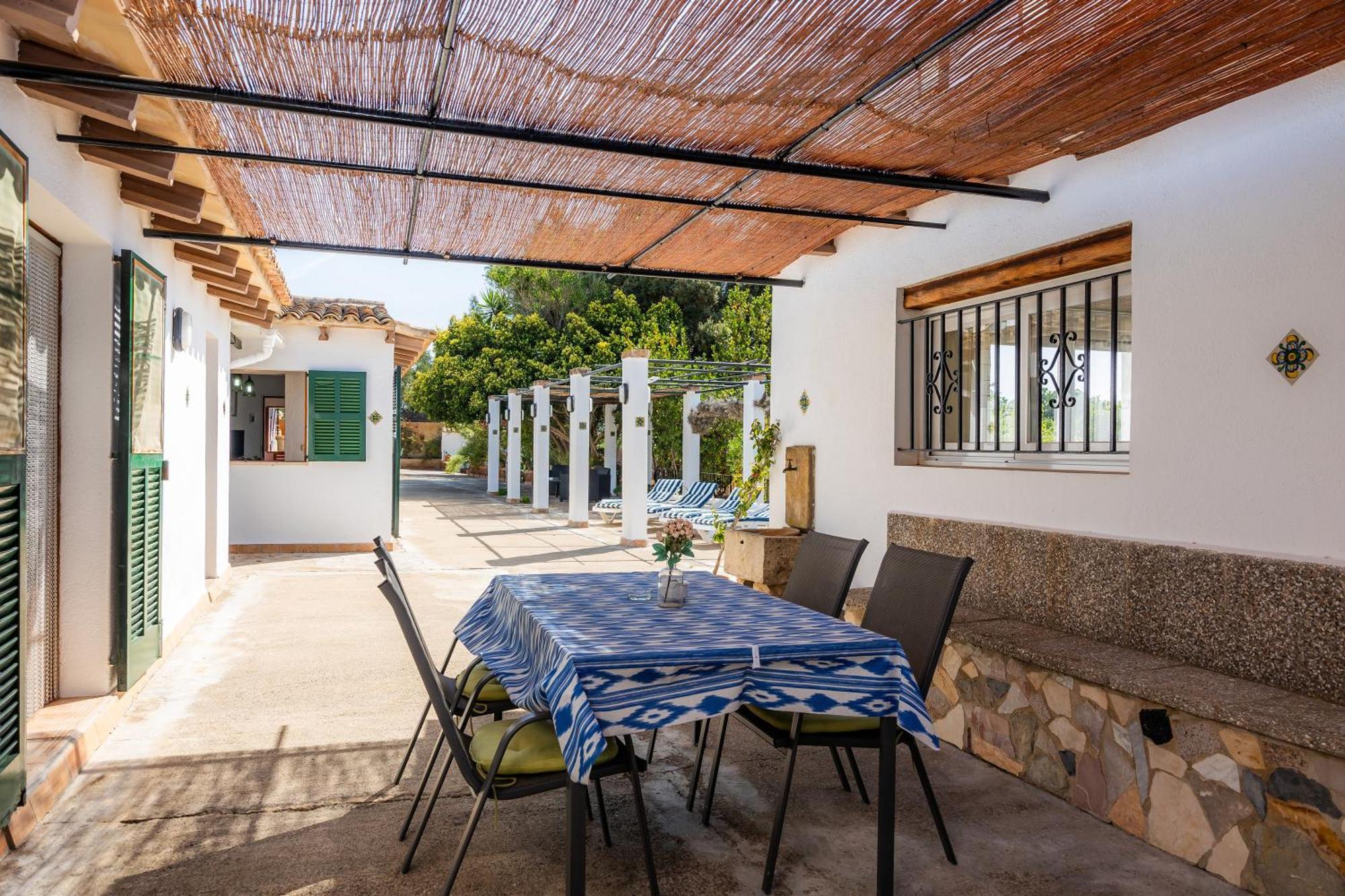 Villa Sa Casa Des Pintor Miquel Vives 213 à Cala Bona  Extérieur photo